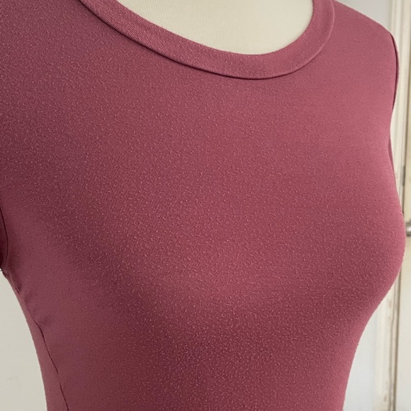 Sheath Tshirt Style Mini Dress with Crew Neck and Short Sleeves - Picture 7 of 8